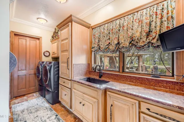 $1,350,000 | 3340 Volley Campbell Road, Terry, MS 39170
