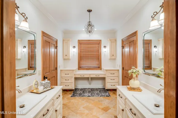 $1,350,000 | 3340 Volley Campbell Road, Terry, MS 39170