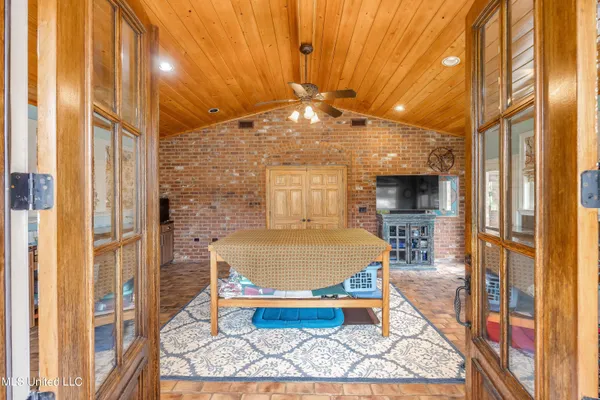 $1,350,000 | 3340 Volley Campbell Road, Terry, MS 39170