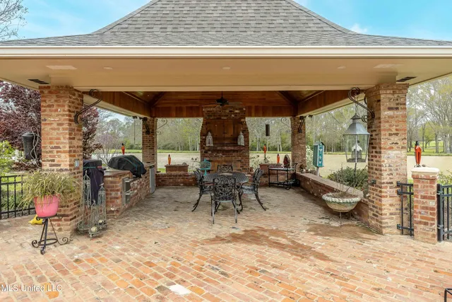 $1,375,000 | 3340 Volley Campbell Road, Terry, MS 39170