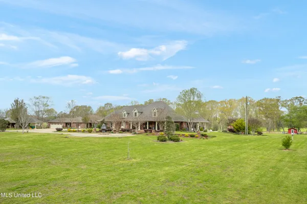 $1,350,000 | 3340 Volley Campbell Road, Terry, MS 39170