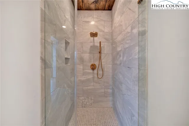 $4,500,000 | 404 Silver Eagle Trail, Banner Elk, NC 28604