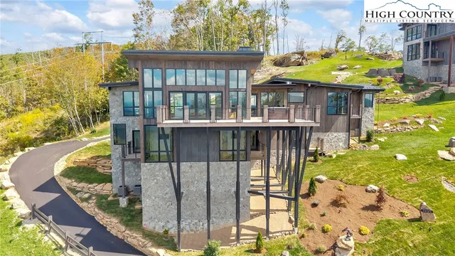 $4,500,000 | 404 Silver Eagle Trail, Banner Elk, NC 28604