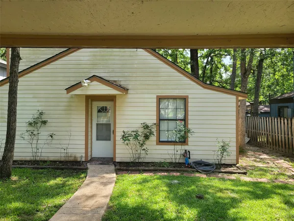 $129,900 | 26605 Orchid Court, Point Blank, TX 77364