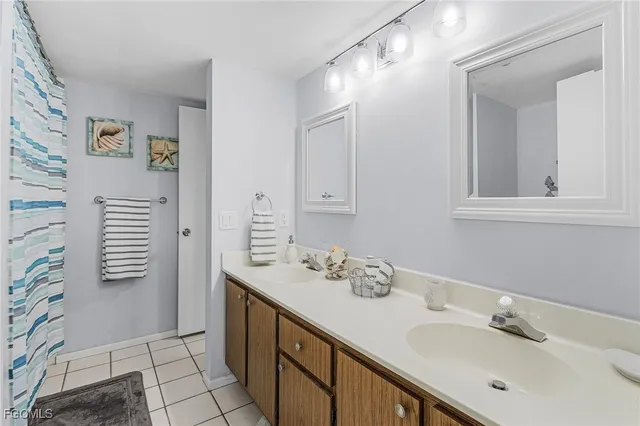 $4,500 | 4384 Bowsprit Court, Unit 2A, Fort Myers, FL 33919