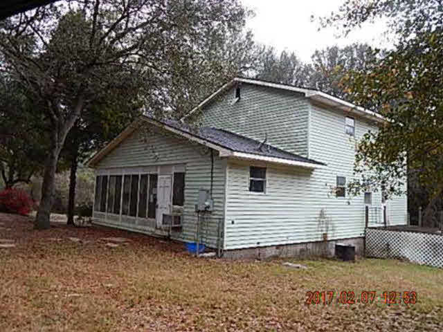 12046 Bay Street Fairhope, AL 36532 - Photo 4 of 17 Right Side