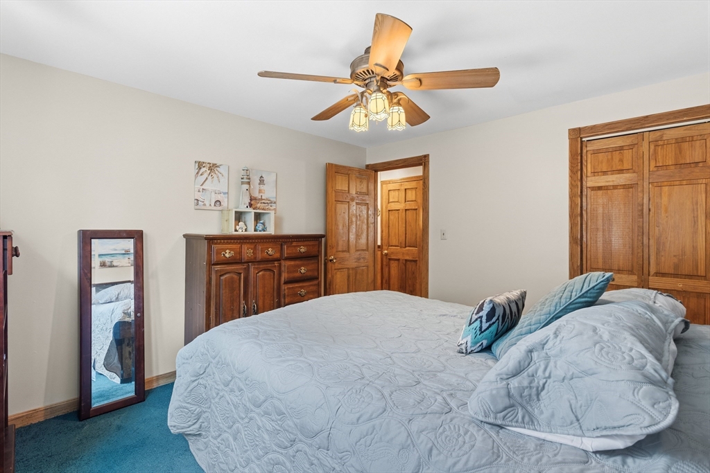 215 Donohue Road Dracut, MA 01826 - Photo 24 of 40