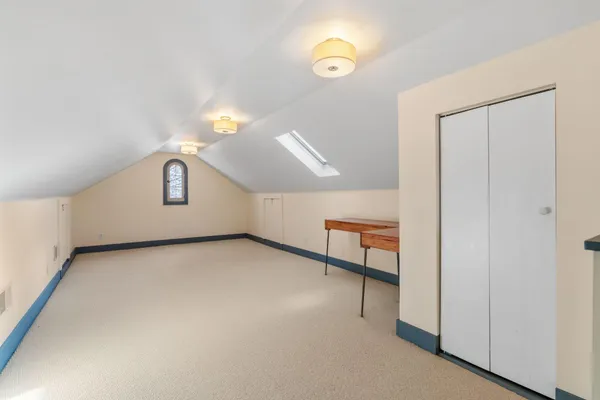 $2,695 | 2300 Northeast McKinley Street, Minneapolis, MN 55418