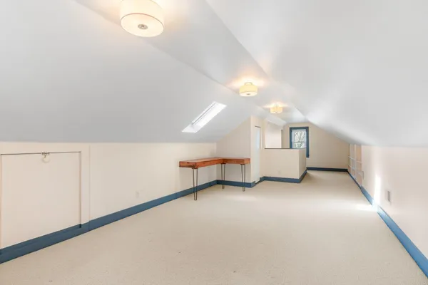 $2,695 | 2300 Northeast McKinley Street, Minneapolis, MN 55418