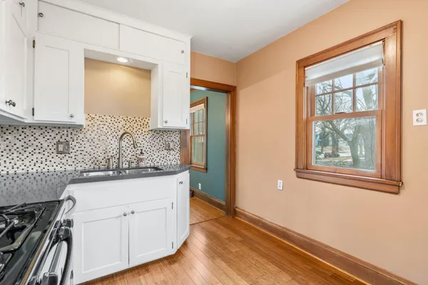 $2,695 | 2300 Northeast McKinley Street, Minneapolis, MN 55418