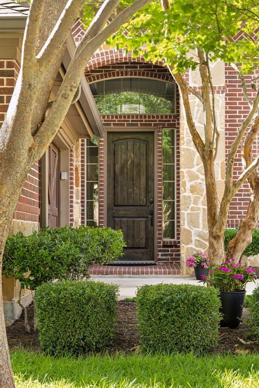 1567 Red Rock Canyon Road Frisco, TX 75036 - Photo 3 of 36 Impressive entry welcomes guests