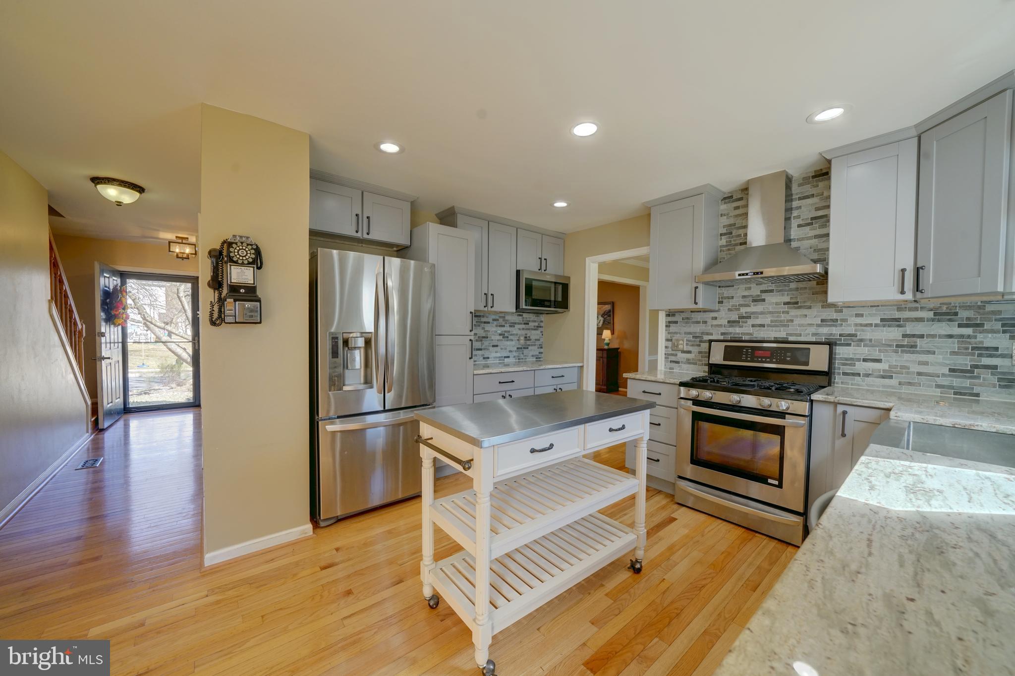 1900 Autumn Ridge Circle Silver Spring, MD 20906 - Photo 13 of 63 Stainless steel appliances, and recessed lighting