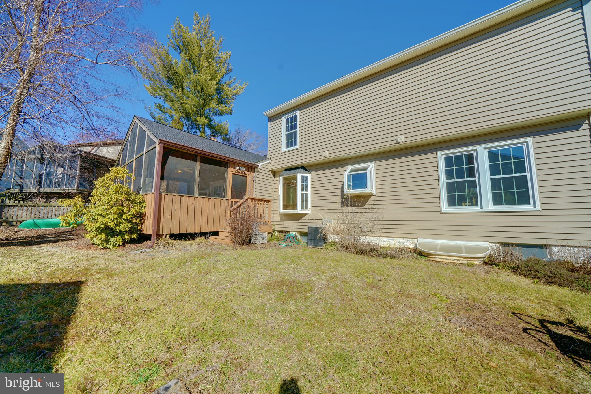 1900 Autumn Ridge Circle Silver Spring, MD 20906 - Photo 62 of 63 Leve backyard perfect for BBQs or playing outside!