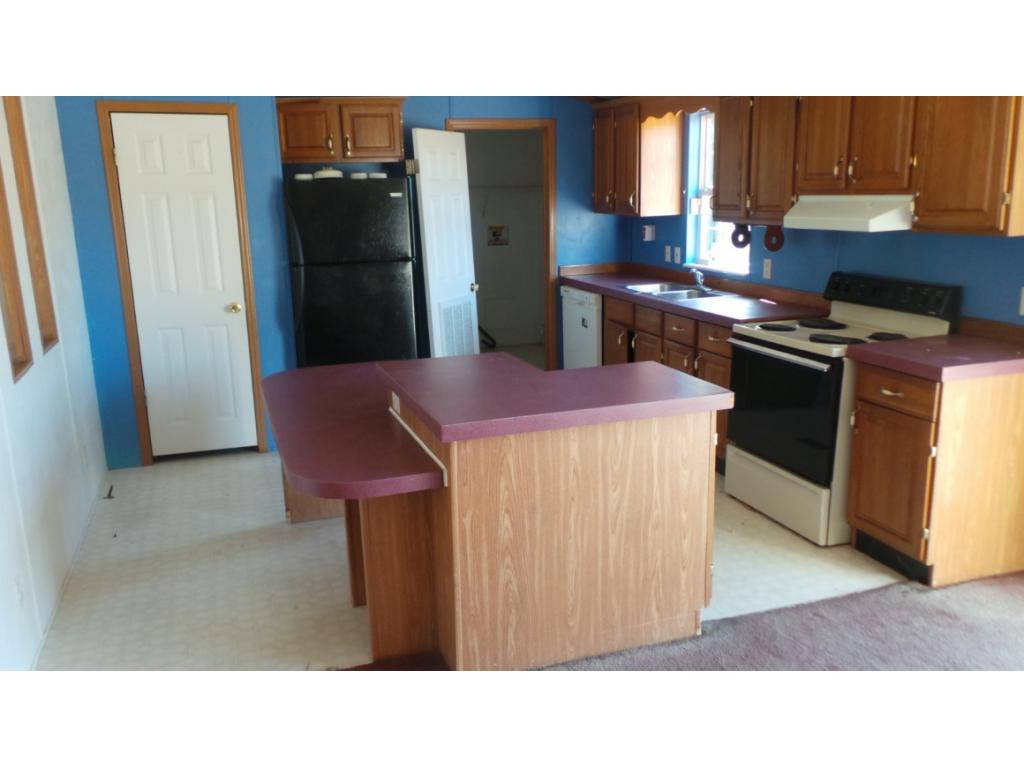 143 Pleasant Beach Road Elizabethton, TN 37643 - Photo 9 of 11 Photo 9
