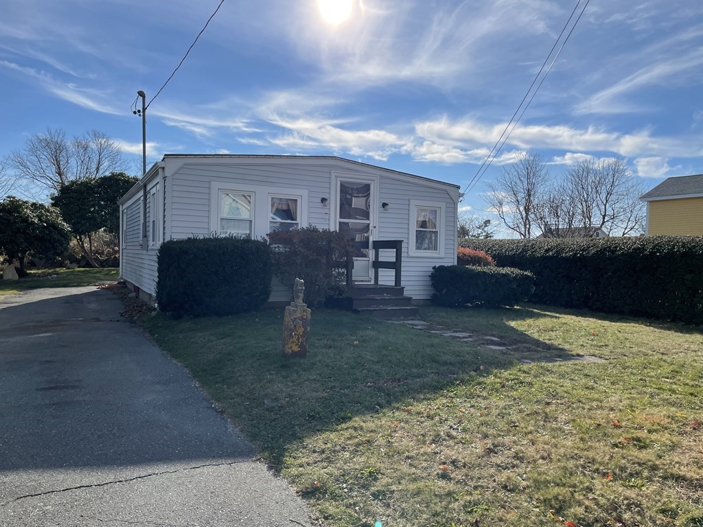 47 Jerusalem Road Fairhaven, MA 02719 - Photo 1 of 12 Gallery Image 1
