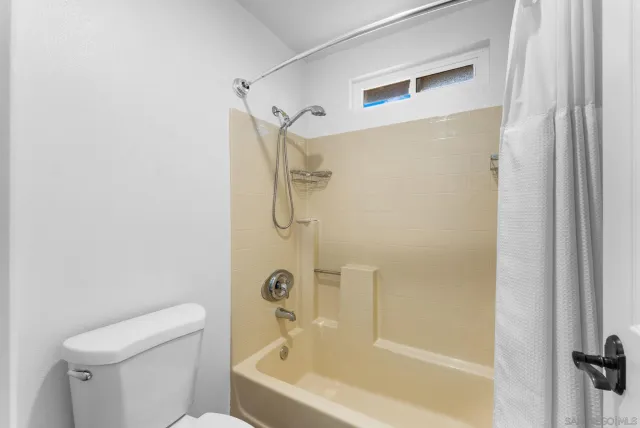 $1,725,000 | 29059 Meadow Glen Way West, Escondido, CA 92026