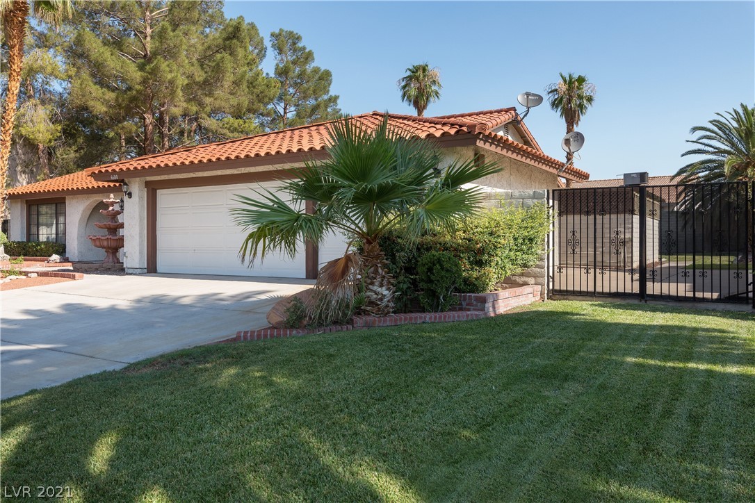 6680 Vigo Road Las Vegas, NV 89146 - Photo 3 of 29 Gallery Image 3