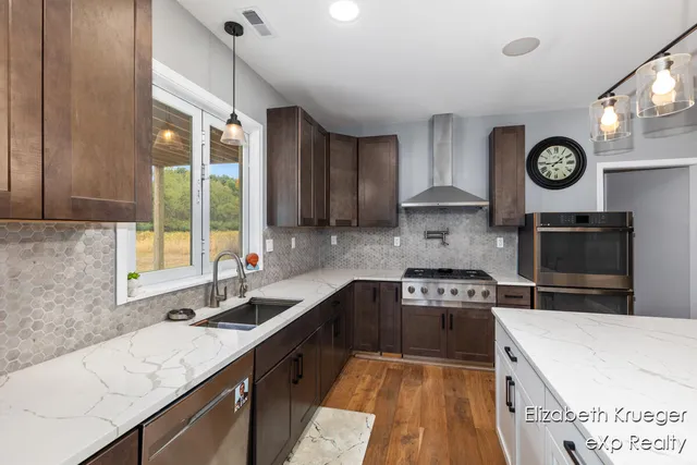 $699,000 | 8586 66th Street Southeast, Alto, MI 49302