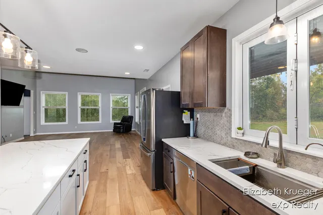 $699,000 | 8586 66th Street Southeast, Alto, MI 49302