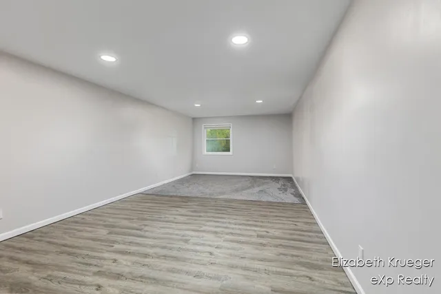 $699,000 | 8586 66th Street Southeast, Alto, MI 49302