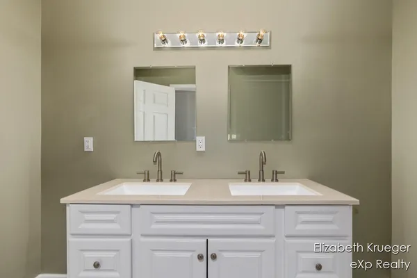 $668,500 | 8586 66th Street Southeast, Alto, MI 49302