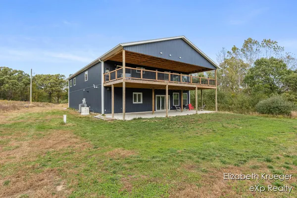 $668,500 | 8586 66th Street Southeast, Alto, MI 49302