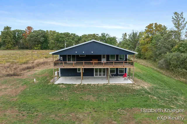 $699,000 | 8586 66th Street Southeast, Alto, MI 49302
