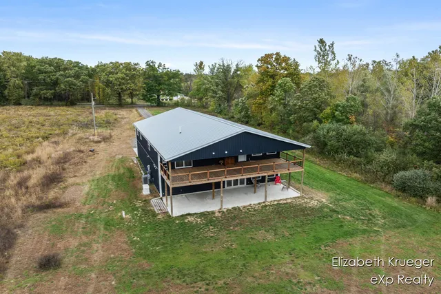 $699,000 | 8586 66th Street Southeast, Alto, MI 49302