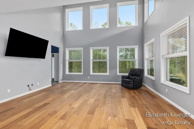 $699,000 | 8586 66th Street Southeast, Alto, MI 49302