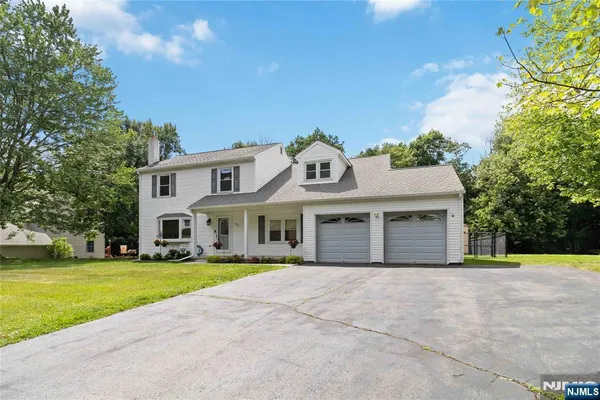 $674,500 | 37 Rolling Ridge Road, West Milford, NJ 07480