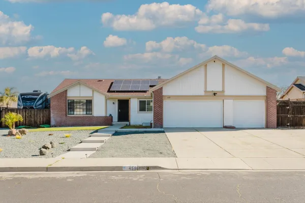 $700,000 | 459 Hazelnut Drive, Oakley, CA 94561