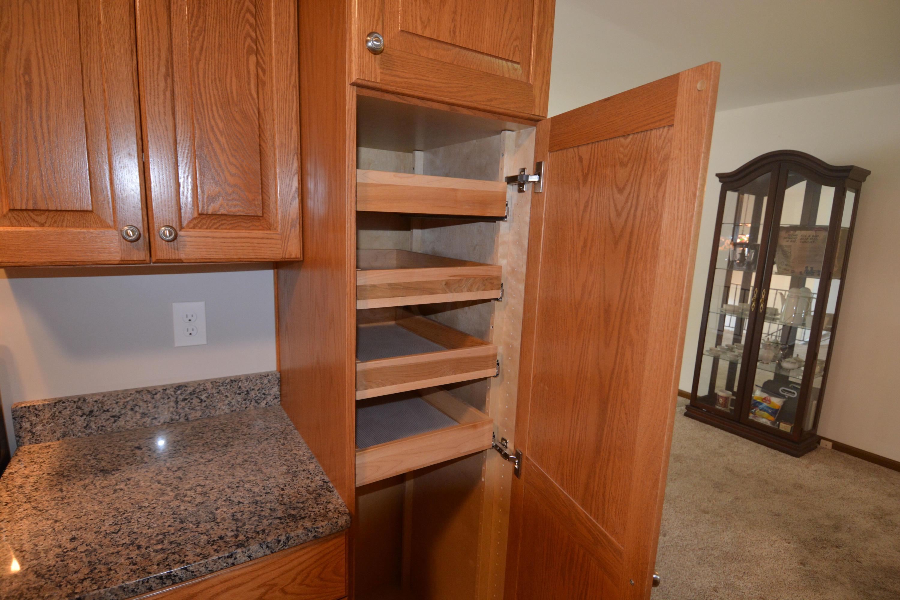 5502 Darcy Road Columbus, OH 43229 - Photo 12 of 24 Gallery Image 12