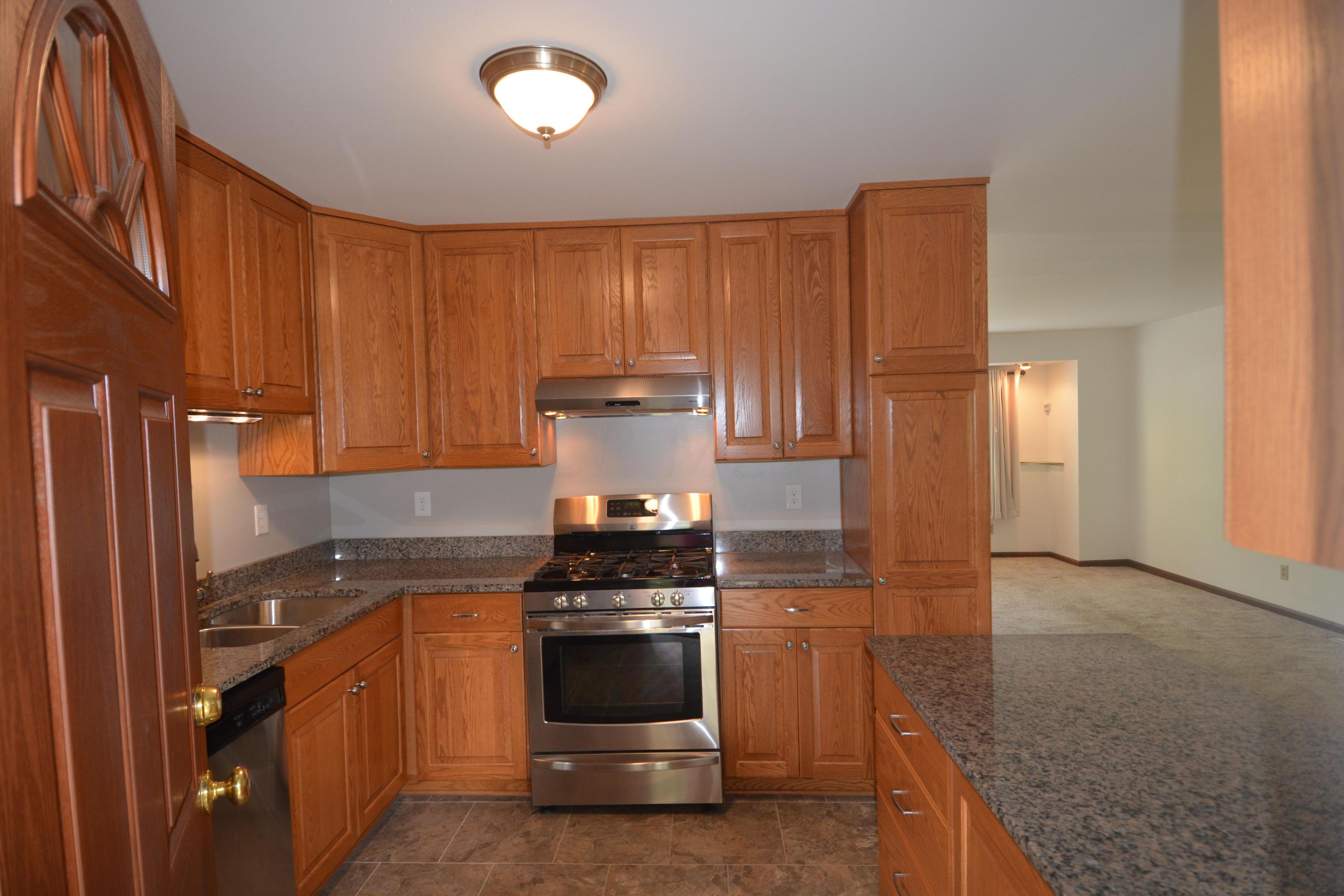 5502 Darcy Road Columbus, OH 43229 - Photo 5 of 24 Gallery Image 5