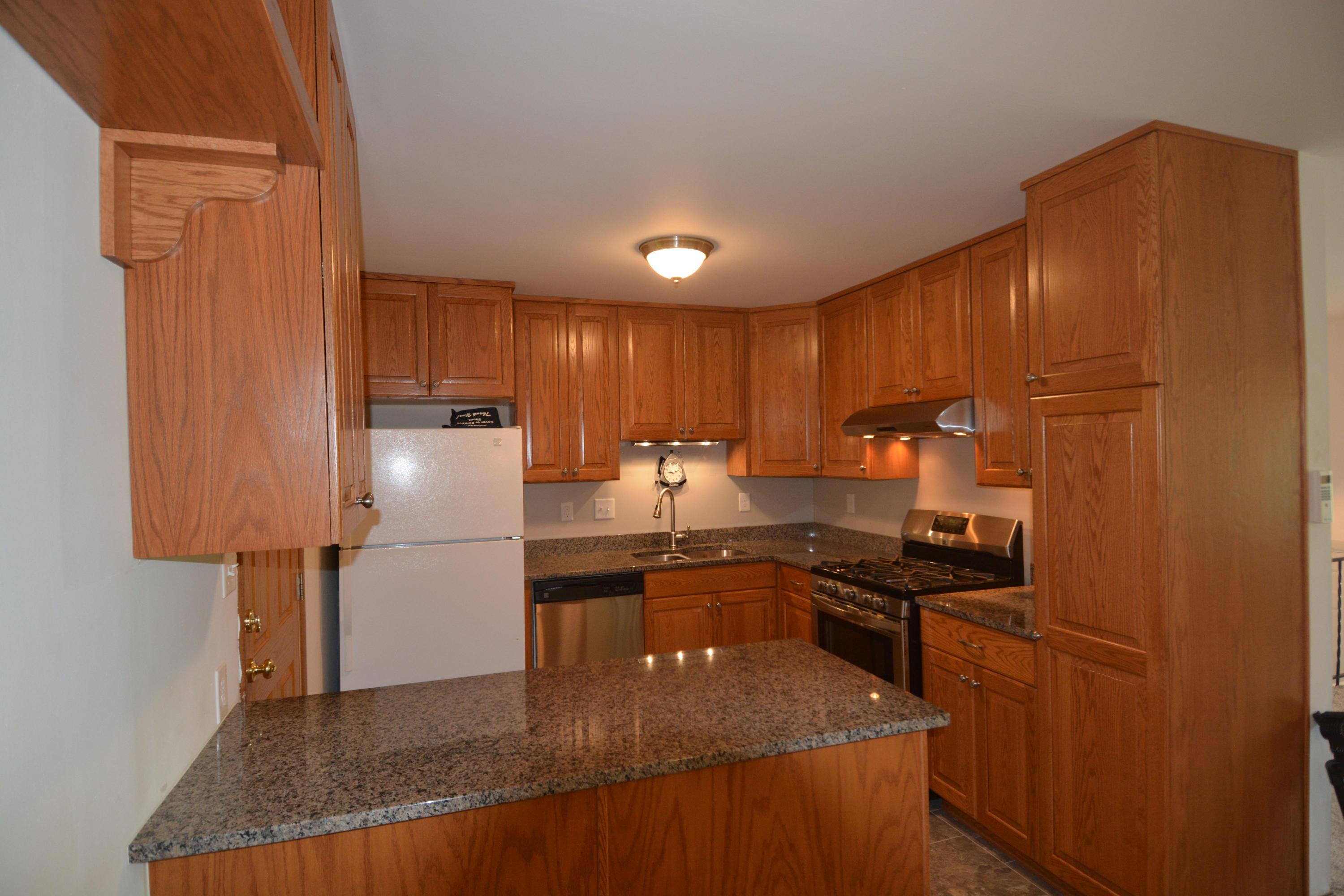 5502 Darcy Road Columbus, OH 43229 - Photo 6 of 24 Gallery Image 6