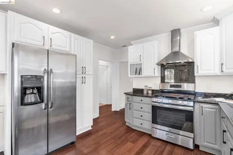 $649,000 | 2907 Seminary Avenue, Oakland, CA 94605