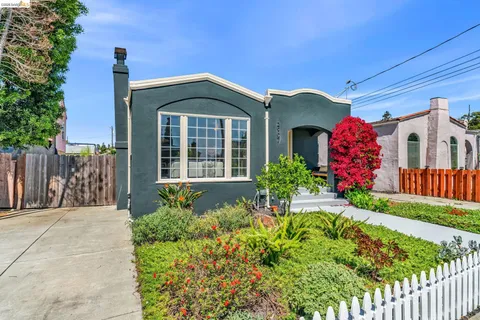$649,000 | 2907 Seminary Avenue, Oakland, CA 94605