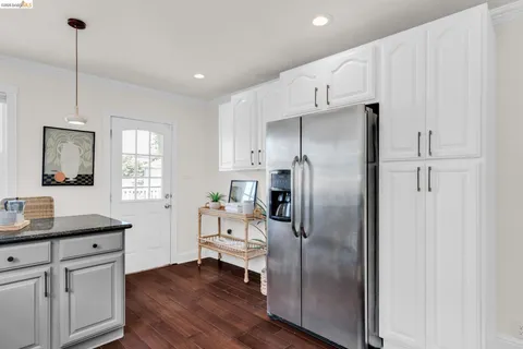 $649,000 | 2907 Seminary Avenue, Oakland, CA 94605