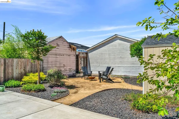 $649,000 | 2907 Seminary Avenue, Oakland, CA 94605