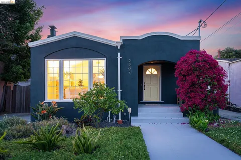$649,000 | 2907 Seminary Avenue, Oakland, CA 94605