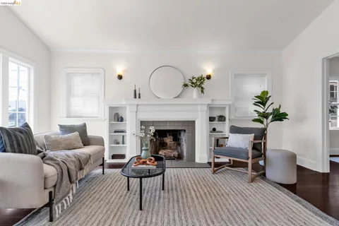 $649,000 | 2907 Seminary Avenue, Oakland, CA 94605