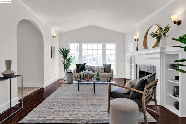 $649,000 | 2907 Seminary Avenue, Oakland, CA 94605