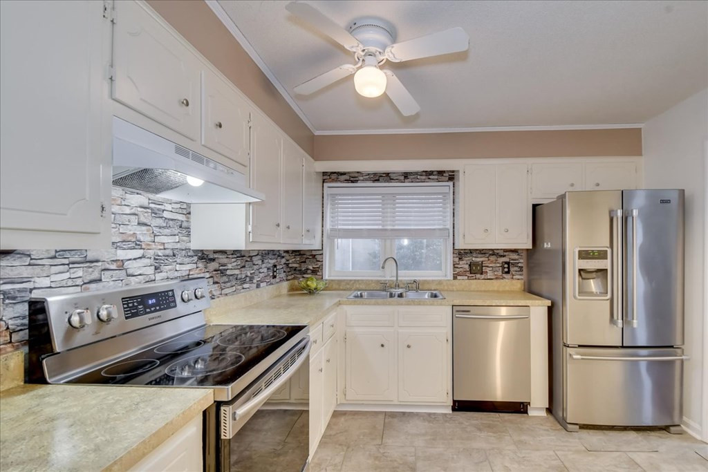 1054 Hickman Road Augusta, GA 30904 - Photo 11 of 31