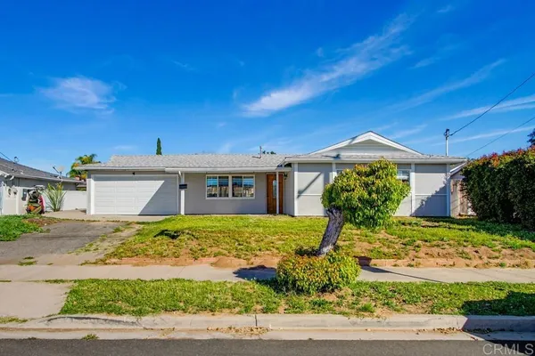 $825,000 | 9462 Doheny Road, Santee, CA 92071