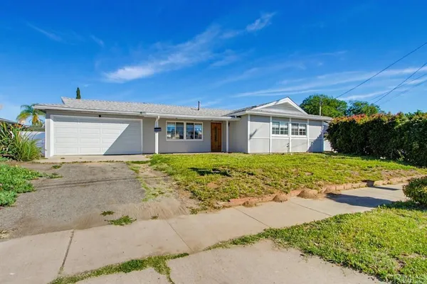 $825,000 | 9462 Doheny Road, Santee, CA 92071