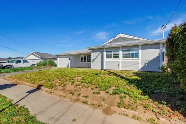 $825,000 | 9462 Doheny Road, Santee, CA 92071