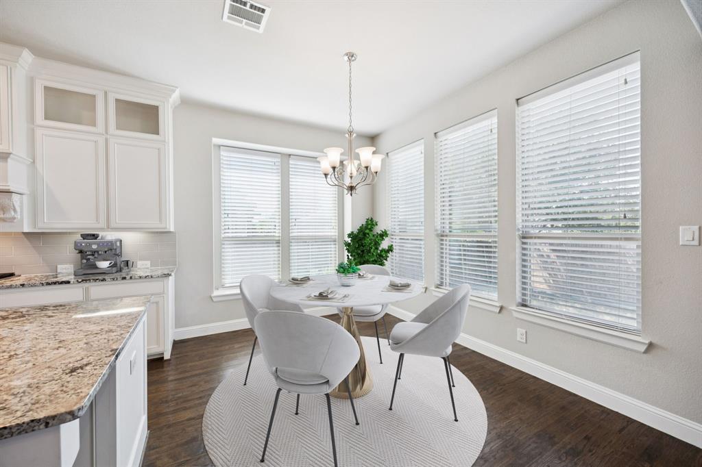 965 Touchstone Road Frisco, TX 75036 - Photo 11 of 36 a dining room with furniture and window