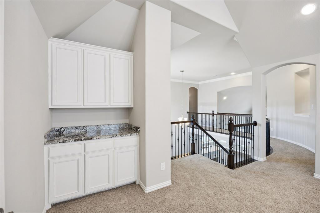 965 Touchstone Road Frisco, TX 75036 - Photo 22 of 36 a view of a hallway with entryway