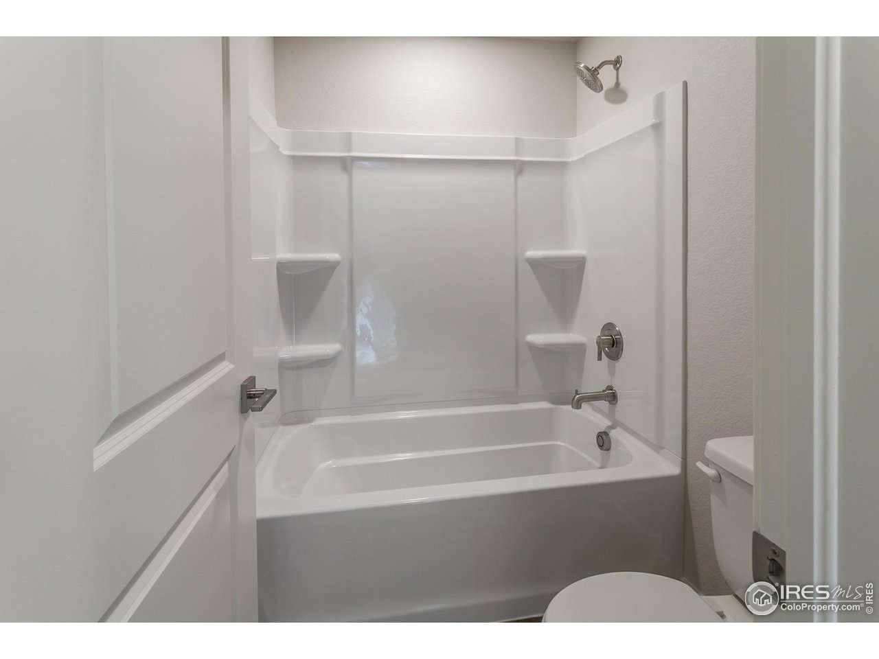 5409 Yancy Street Timnath, CO 80547 - Photo 25 of 48 SECONDARY BATH