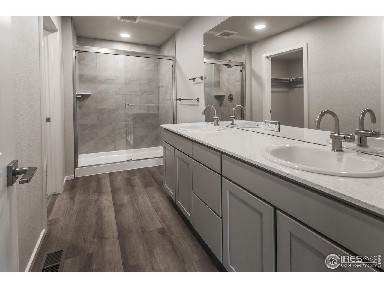 5409 Yancy Street Timnath, CO 80547 - Photo 31 of 48 MASTER BATH