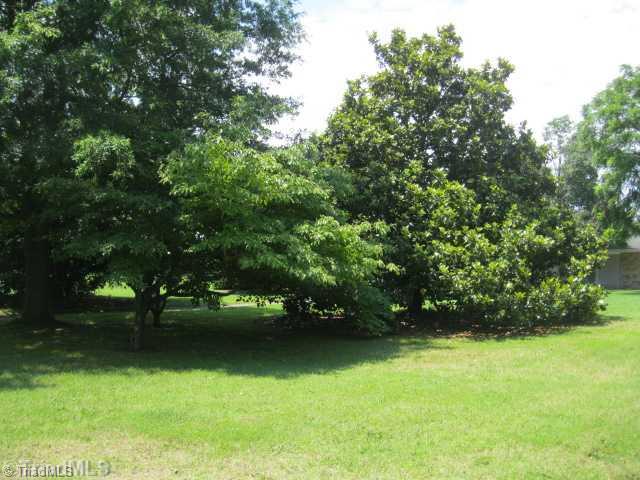 4920 Murray Road Winston-Salem, NC 27106 - Photo 16 of 16 Yard/Garden.